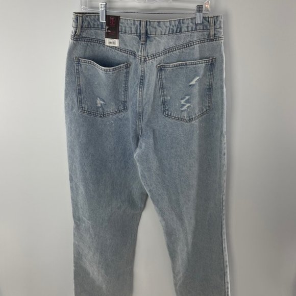 No Boundaries Super High Rise Relaxed Fit Jeans - Picture 12 of 14